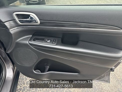 Used 2019 Jeep Grand Cherokee Limited AWD/4WD image 20