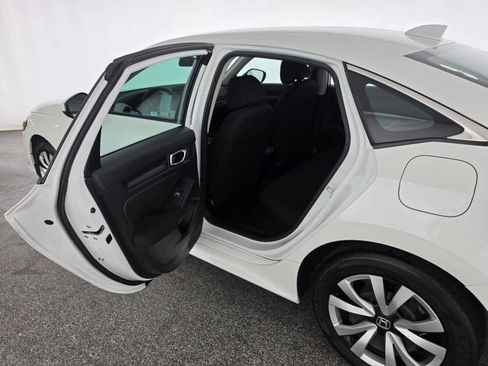 Used 2023 Honda Civic LX image 15