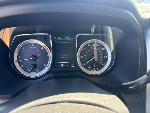 Used 2018 Nissan Titan SL w/ Chrome Package AWD/4WD image 22