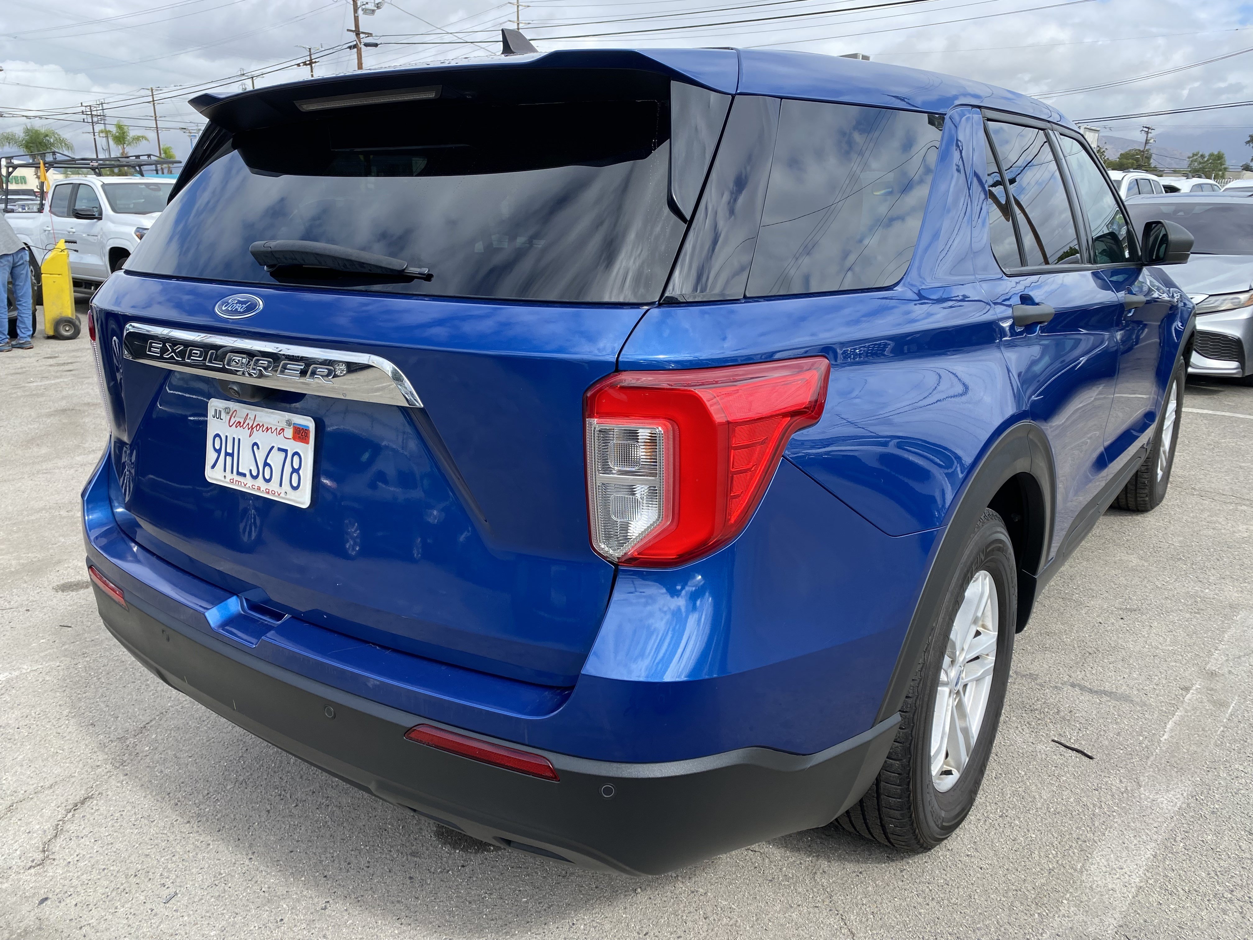 Used 2023 Ford Explorer 2WD image 12