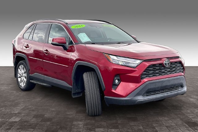 Used 2025 Toyota RAV4 XLE Premium w/ Weather Package AWD/4WD image 11