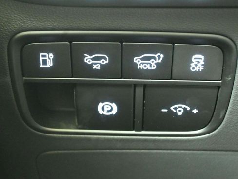 Used 2026 Hyundai Ioniq 9 SEL image 24