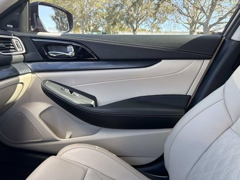 Used 2023 Nissan Maxima Platinum w/ Sport Mat Group image 20