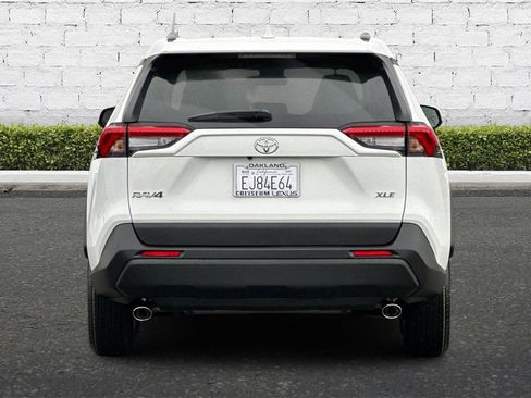Used 2025 Toyota RAV4 XLE image 5