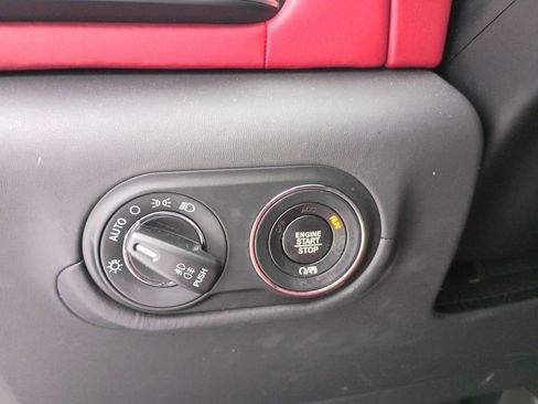 Used 2023 Maserati Levante GT image 27