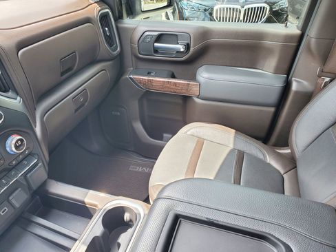 Used 2021 GMC Sierra 2500 Denali w/ Denali Ultimate Package AWD/4WD image 27