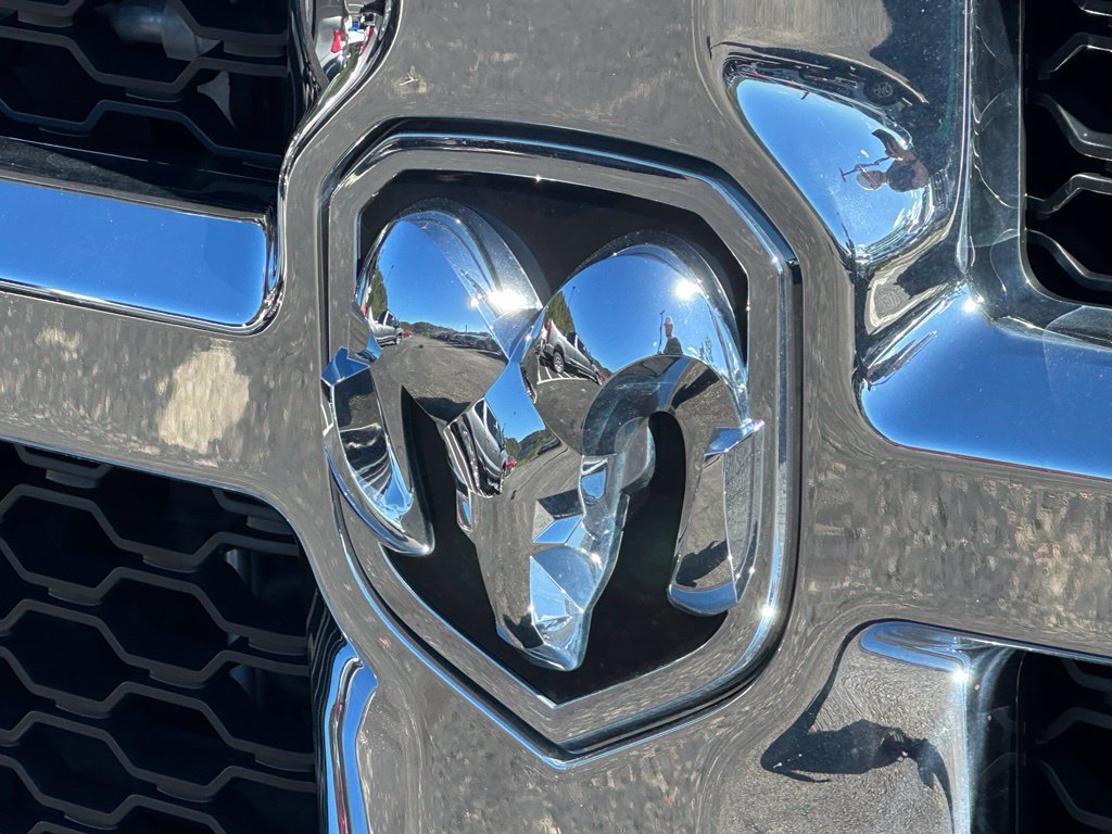Used 2018 RAM 2500 SLT w/ Luxury Group AWD/4WD image 20