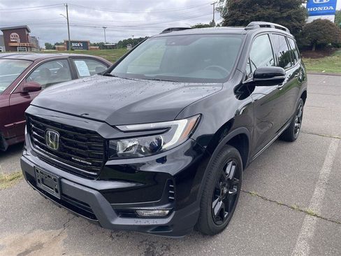 Used 2024 Honda Passport Black Edition image 3