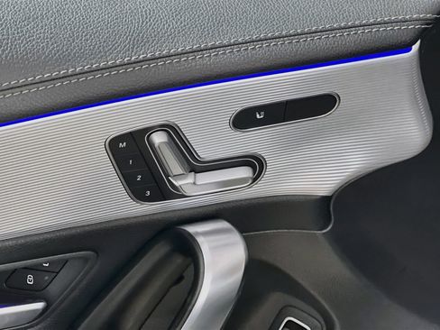 Used 2021 Mercedes-Benz CLA 250 image 16