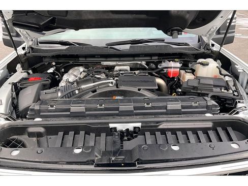 Used 2024 Chevrolet Silverado 3500 High Country w/ Technology Package image 12