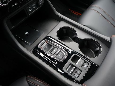 Certified 2025 Honda Pilot TrailSport image 25