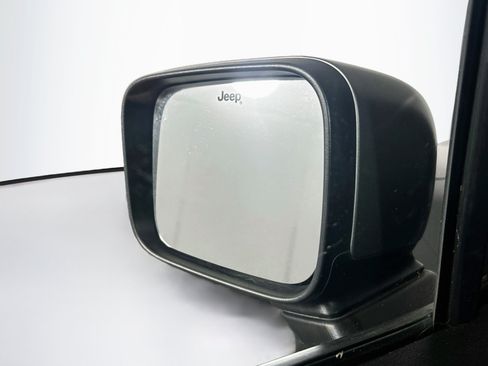 Used 2020 Jeep Renegade Limited FWD image 16