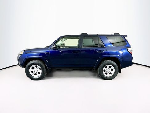 Used 2024 Toyota 4Runner SR5 Premium w/ Moonroof Package image 4