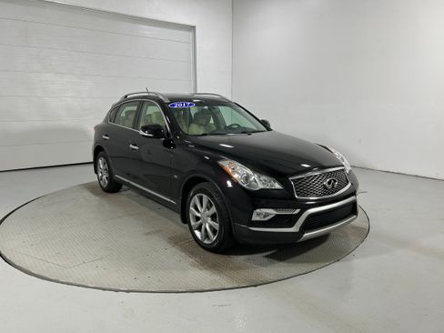 Used 2017 INFINITI QX50 AWD w/ Premium Plus Package image 2