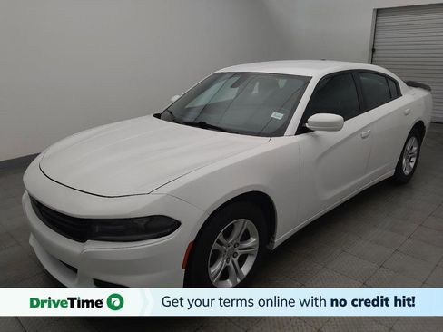 Used 2020 Dodge Charger SXT RWD image 1