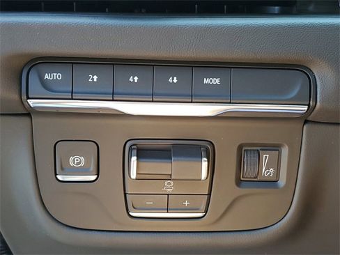 New 2025 Cadillac Escalade Premium Luxury w/ LPO, Floor Liner Package image 21