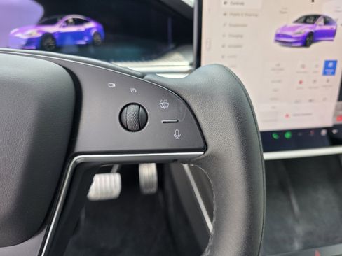 Used 2022 Tesla Model S Plaid image 20