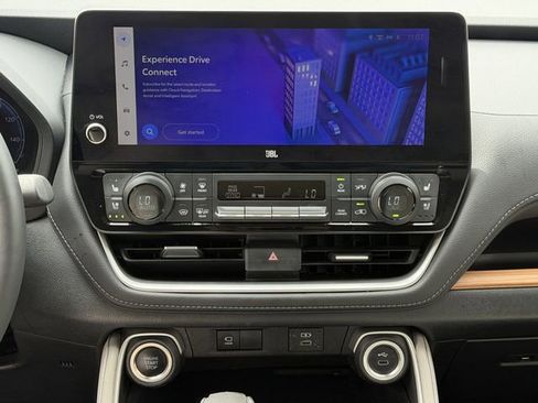 Used 2024 Toyota Grand Highlander Limited image 17