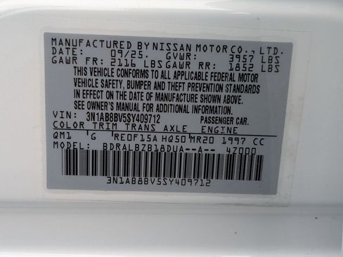 Used 2025 Nissan Sentra S FWD image 26