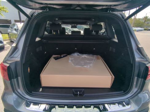 Used 2024 Mercedes-Benz EQB 300 4MATIC image 26