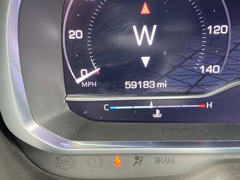 Used 2023 GMC Yukon XL SLT image 24