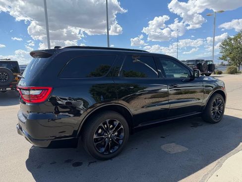 Used 2025 Dodge Durango R/T AWD/4WD image 4
