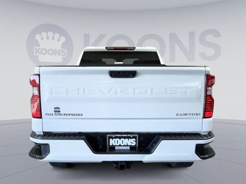 Used 2023 Chevrolet Silverado 1500 Custom AWD/4WD image 5