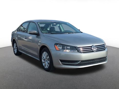Used 2013 Volkswagen Passat 2.5 S FWD image 8