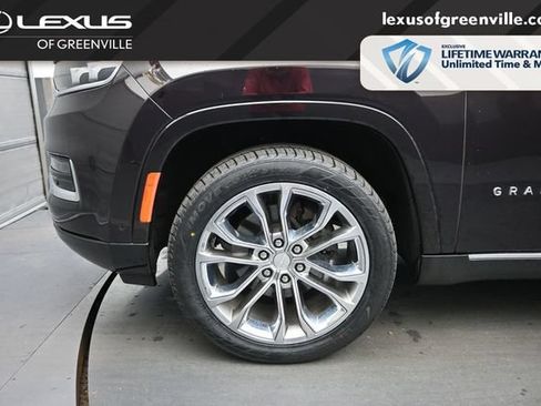 Used 2023 Jeep Grand Wagoneer Series II AWD/4WD image 9