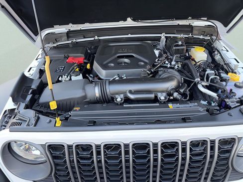 New 2026 Jeep Wrangler Sport AWD/4WD image 34