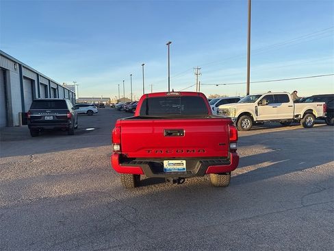 Used 2019 Toyota Tacoma 4x4 Double Cab image 4