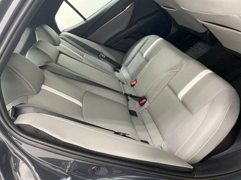 Used 2025 Toyota Camry SE image 31