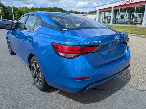 Used 2024 Nissan Sentra SV FWD image 3