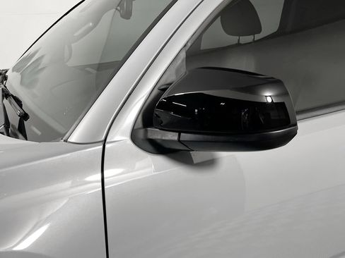 Used 2019 Toyota Tacoma SR5 image 13