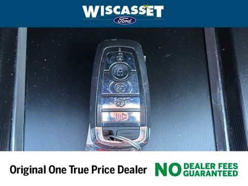 Used 2023 Lincoln Corsair AWD w/ Equipment Group 101A image 14