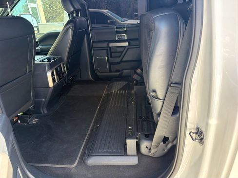 Used 2022 Ford F250 Platinum w/ FX4 Off-Road Package AWD/4WD image 16