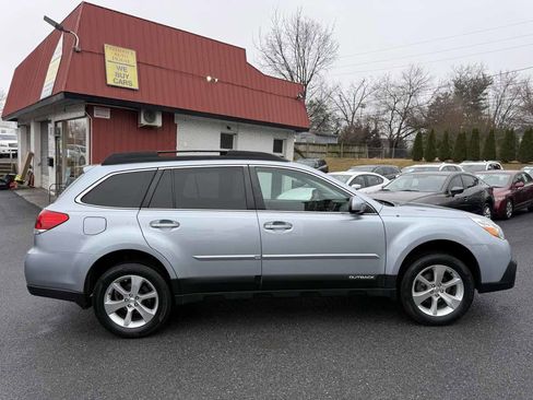 Used 2014 Subaru Outback 2.5i Limited w/ Moonroof Package image 8
