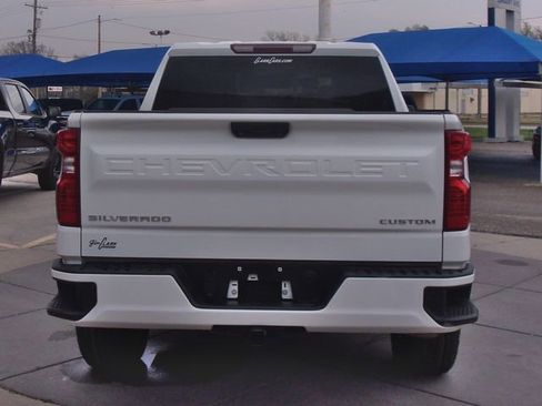 Used 2023 Chevrolet Silverado 1500 Custom image 13