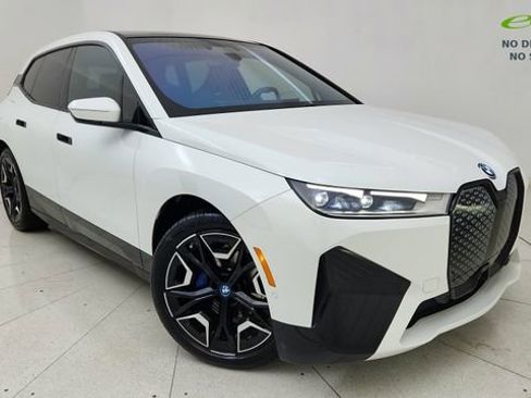 Used 2024 BMW iX xDrive50 w/ Premium Package AWD/4WD image 1