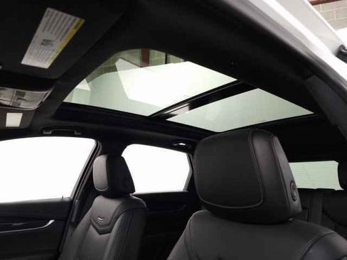 Used 2021 Cadillac XT5 Premium Luxury w/ LPO, Floor Liner Package image 19