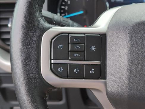 Used 2024 Ford Expedition Max XLT image 29