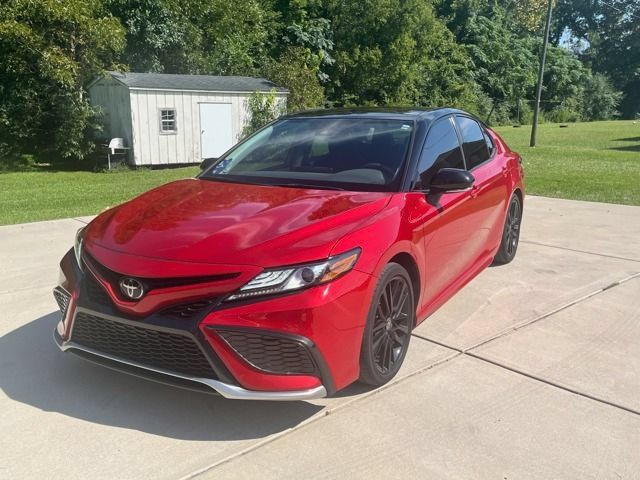 Used 2023 Toyota Camry XSE w/ Navigation Package FWD image 1