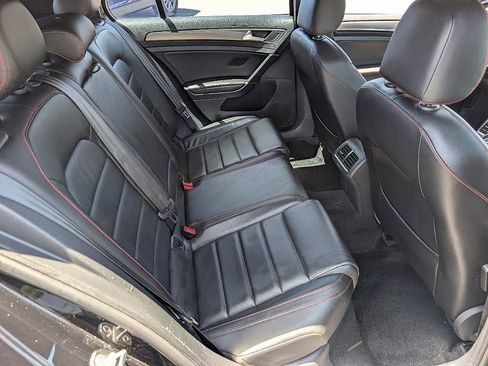 Used 2018 Volkswagen GTI SE FWD image 20