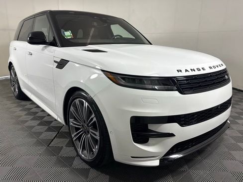 New 2025 Land Rover Range Rover Sport Dynamic SE image 10