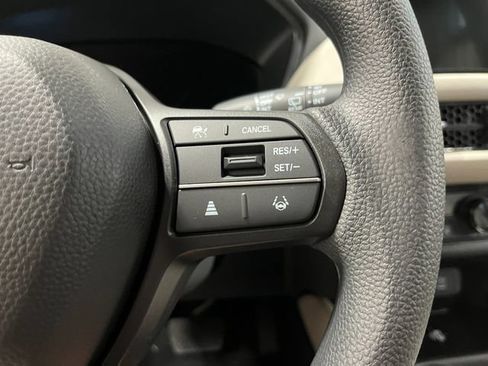 New 2027 Honda HR-V LX image 17