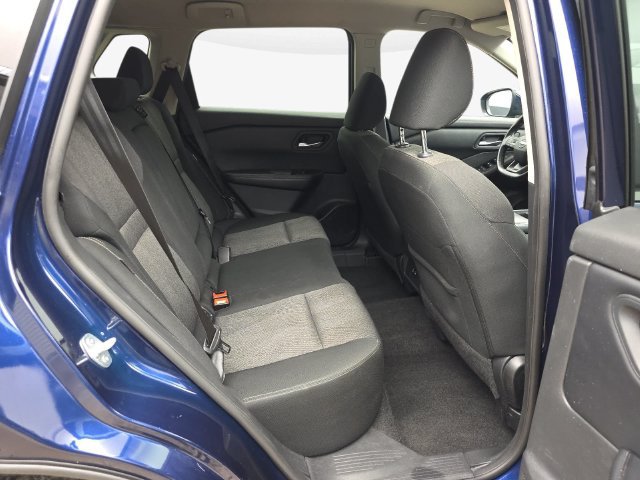 Used 2025 Nissan Rogue SV FWD image 35