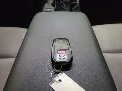 Used 2025 Toyota Camry LE image 41