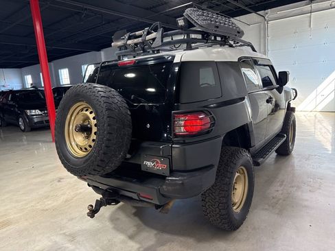 Used 2009 Toyota FJ Cruiser 4WD image 7