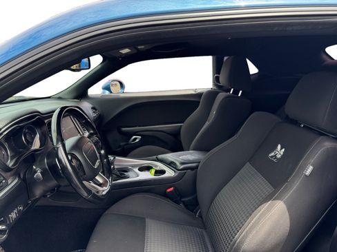 Used 2021 Dodge Challenger R/T Scat Pack RWD image 9