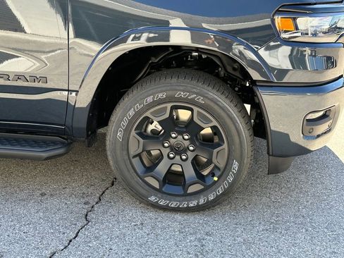 New 2026 RAM 1500 Big Horn AWD/4WD image 6